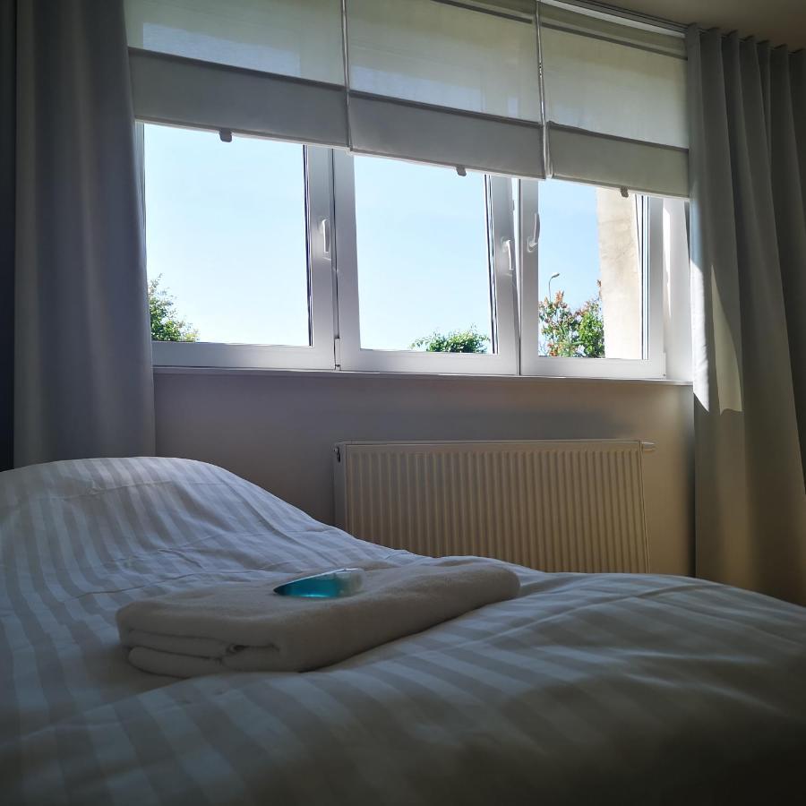 Komfortowe Pokoje W Gdansku W Poblizu Jeziora I Lasu Buitenkant foto